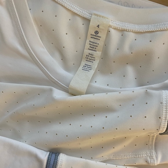 lululemon athletica Tops - Lululemon- Retired long sleeve crewneck. Size 4